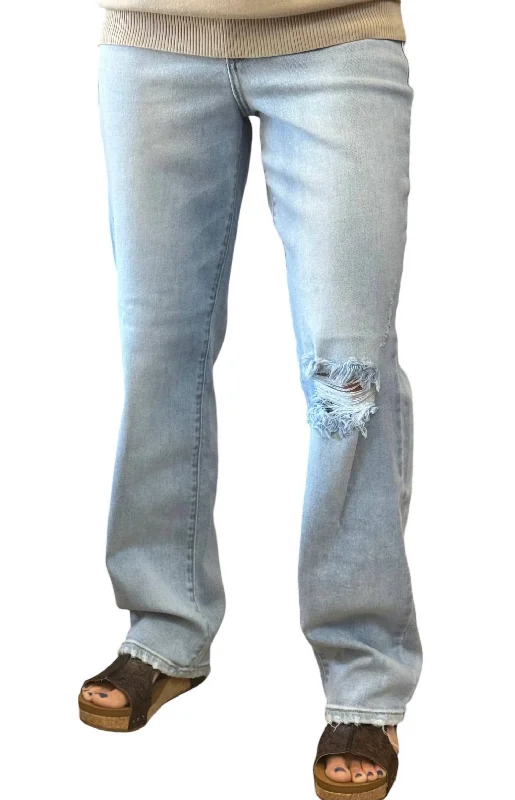 Rebel 90's Straight Denim Jeans In Light Wash