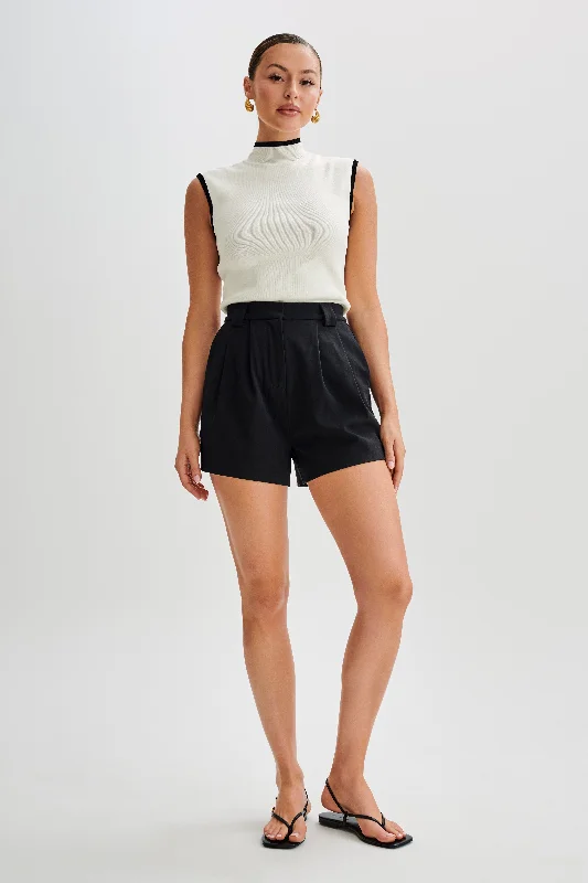 Sigourney Suiting Shorts - Black