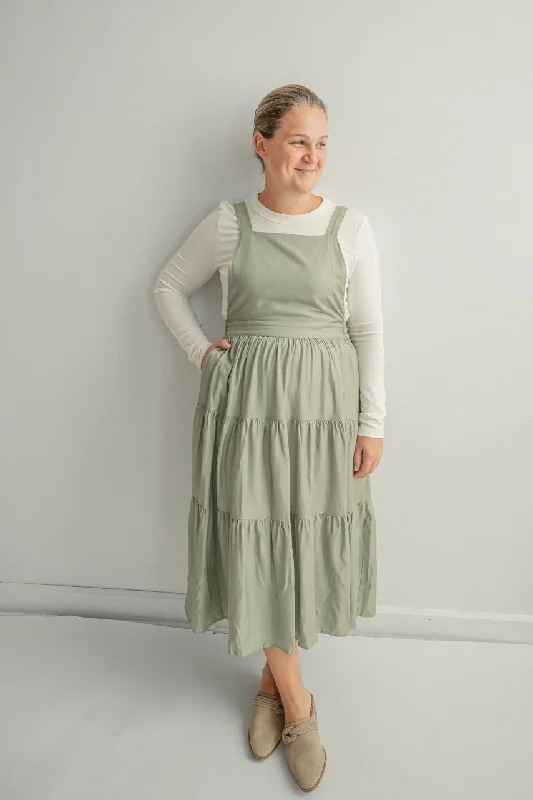 Camden Midi Jumper Dress in Fresh Thyme - FINAL SALE